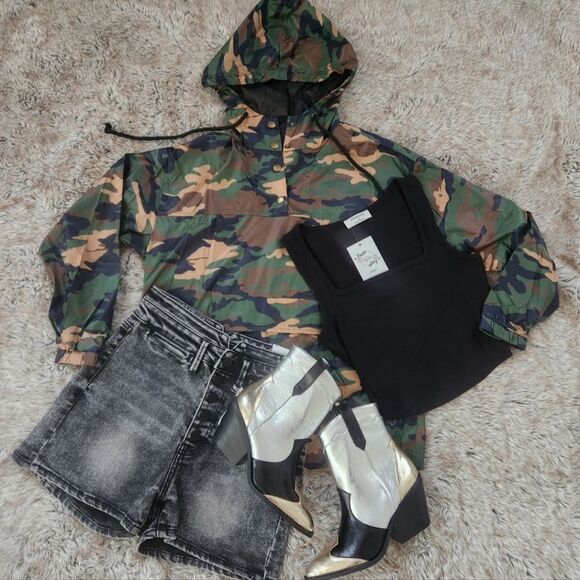 Corkys Footwear Mixed Metallic One Chance Low Cowboy Boot Silver, Gold, Black - Picture 3 of 3